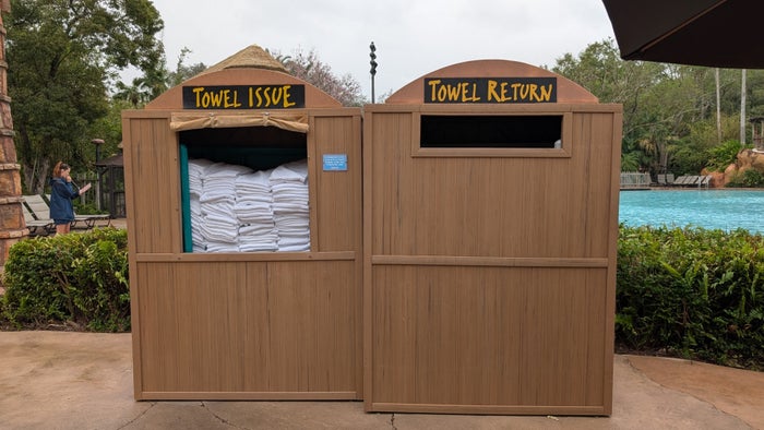 Disneys Animal Kingdom Lodge amenities pool towels Disneys Animal Kingdom Lodge amenities pool towels