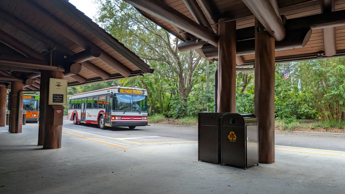 Disneys Animal Kingdom Lodge amenities shuttle bus