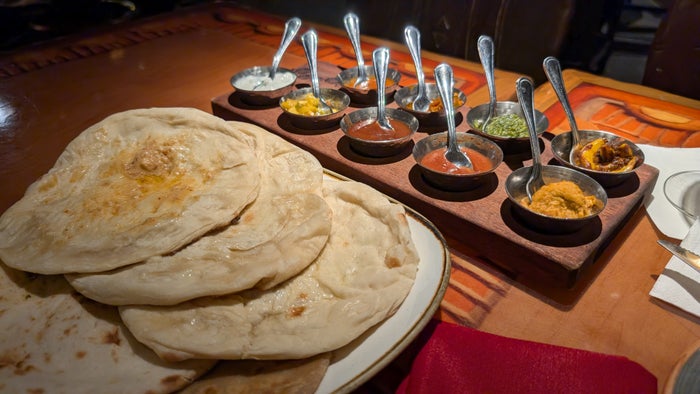 Disneys Animal Kingdom Lodge dining Sanaa bread service Disneys Animal Kingdom Lodge dining Sanaa bread service