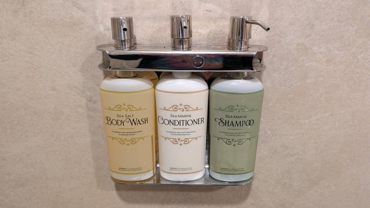 Disneys Animal Kingdom Lodge guest room bathroom amenities