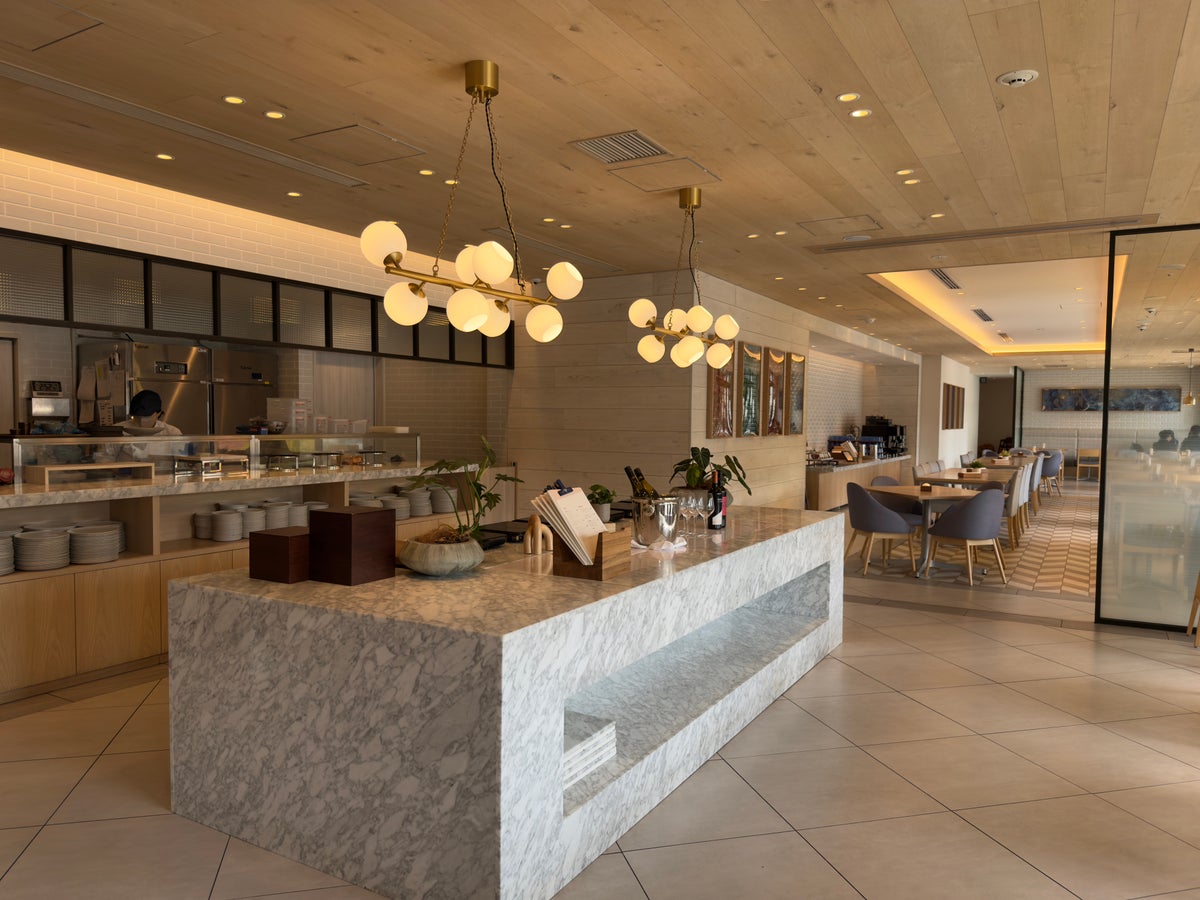 DoubleTree by Hilton Tokyo Ariake SAUS seating