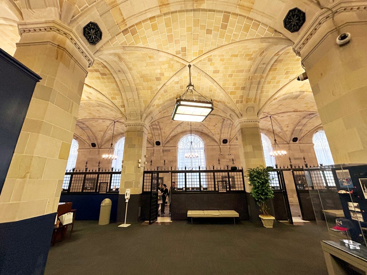 Federal Reserve of New York interior 