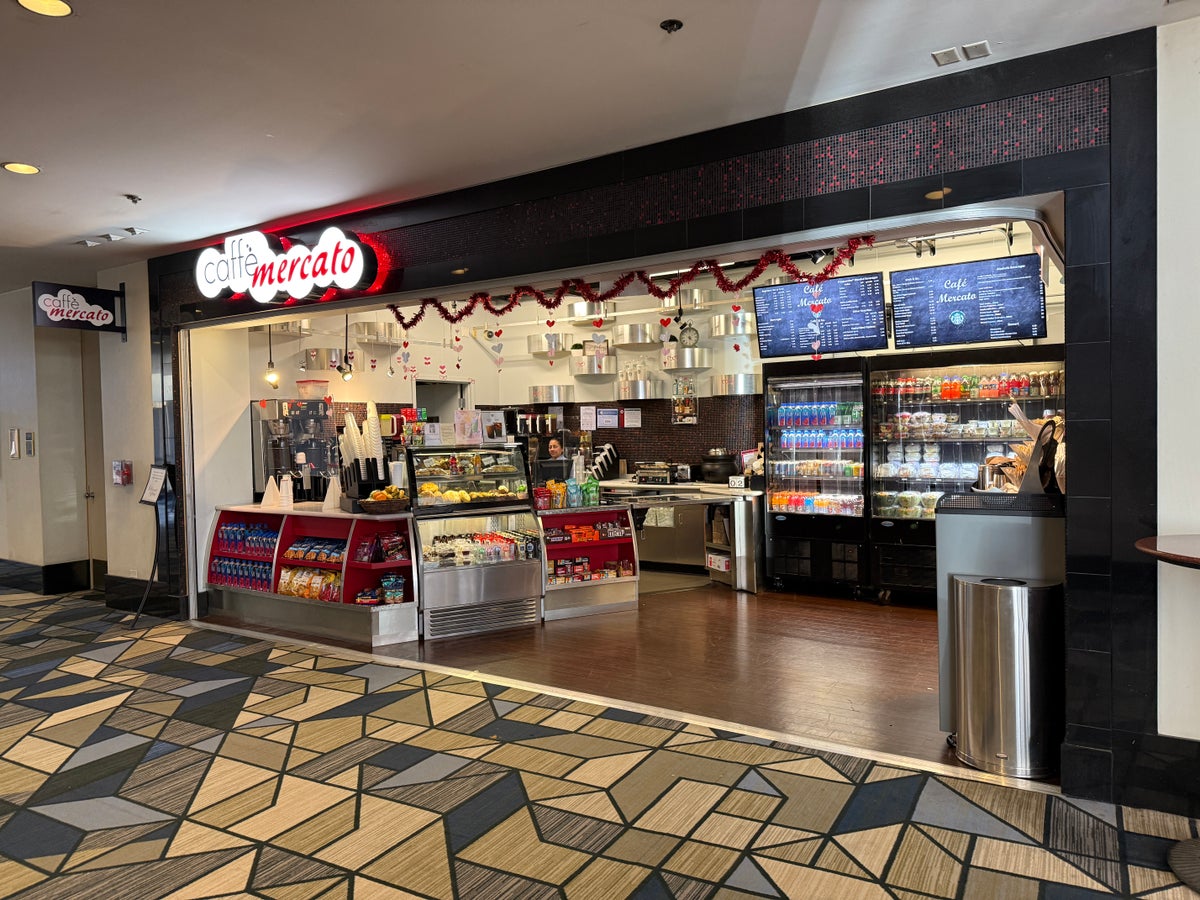 Hilton ORD Cafe Mercato