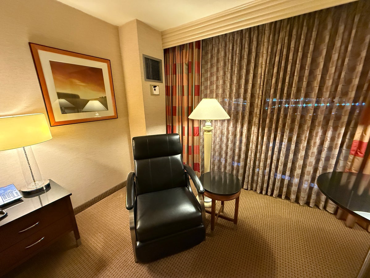 Hilton ORD King Room Chair