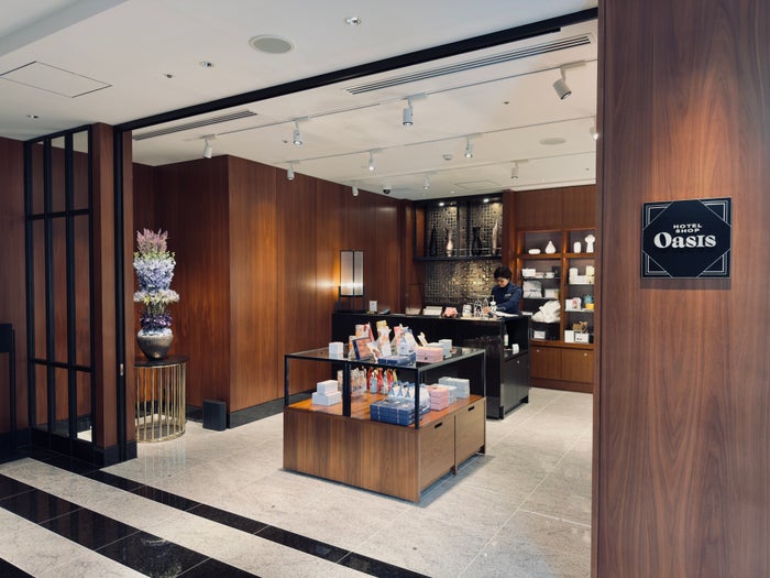 Hilton Yokohama Hotel Oasis shop