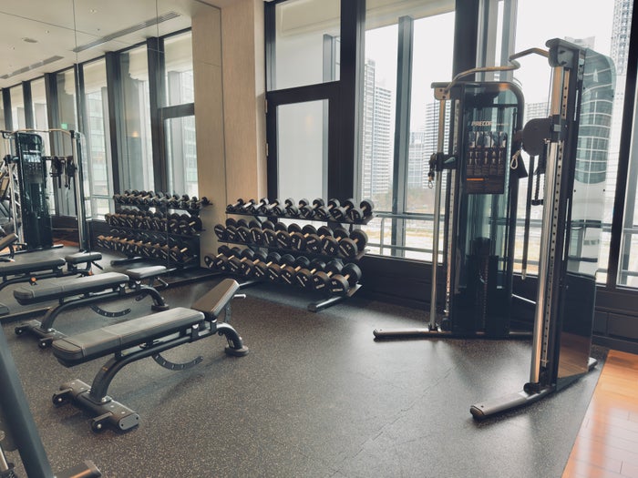 Hilton Yokohama fitness center strength training