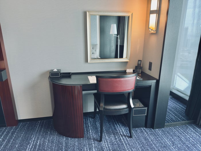 Hilton Yokohama workstation