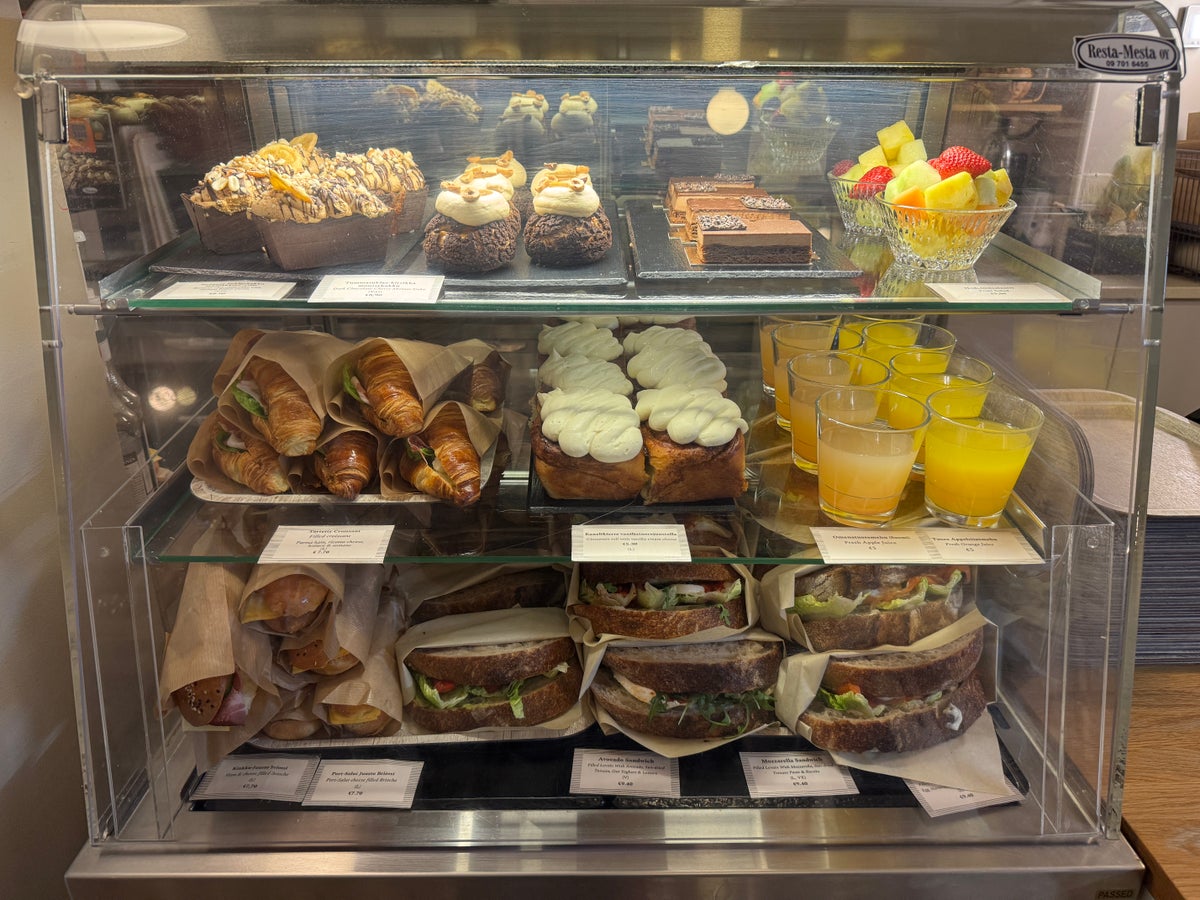 Hotel St George bakery case