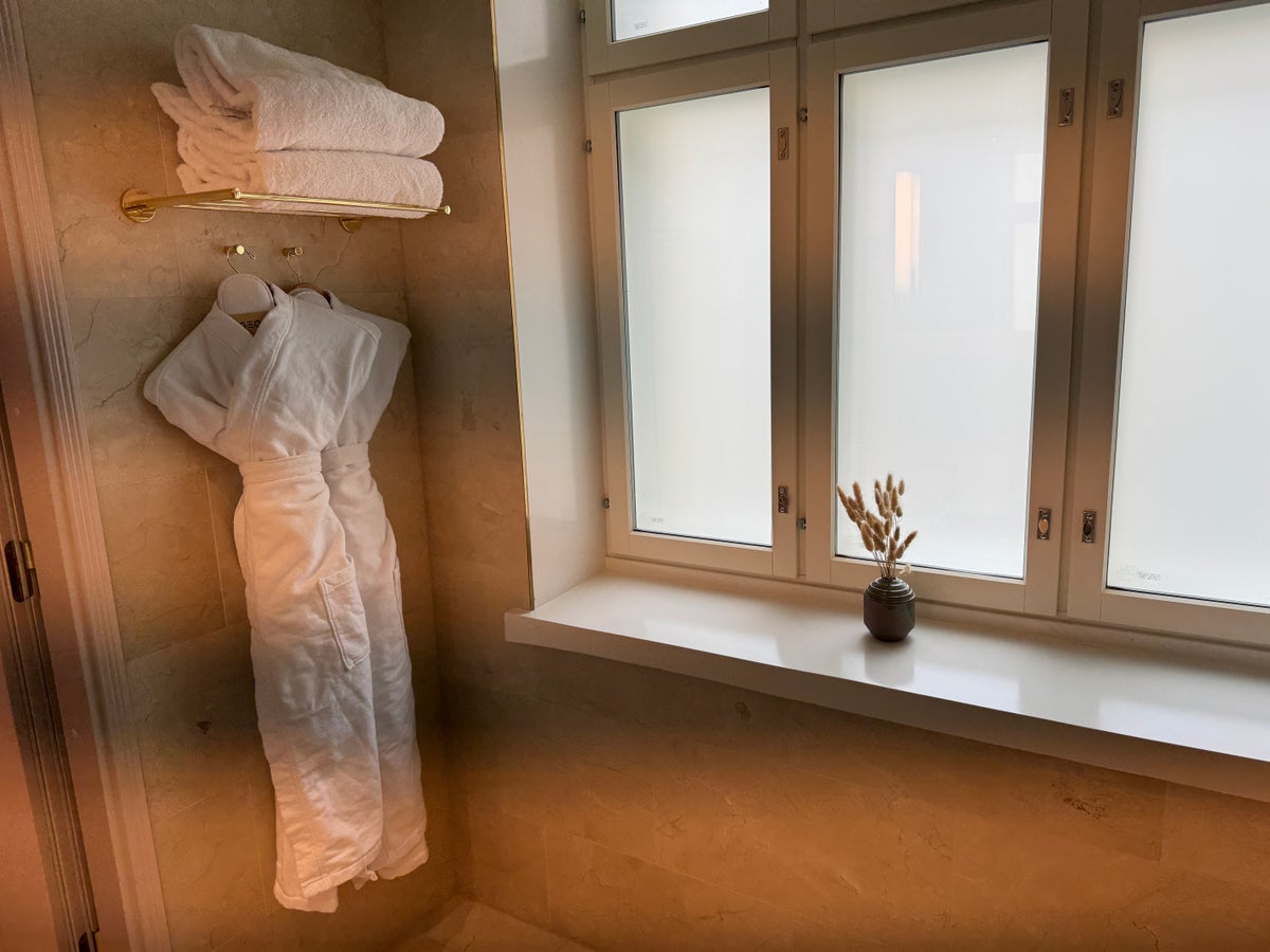 Hotel St George robes