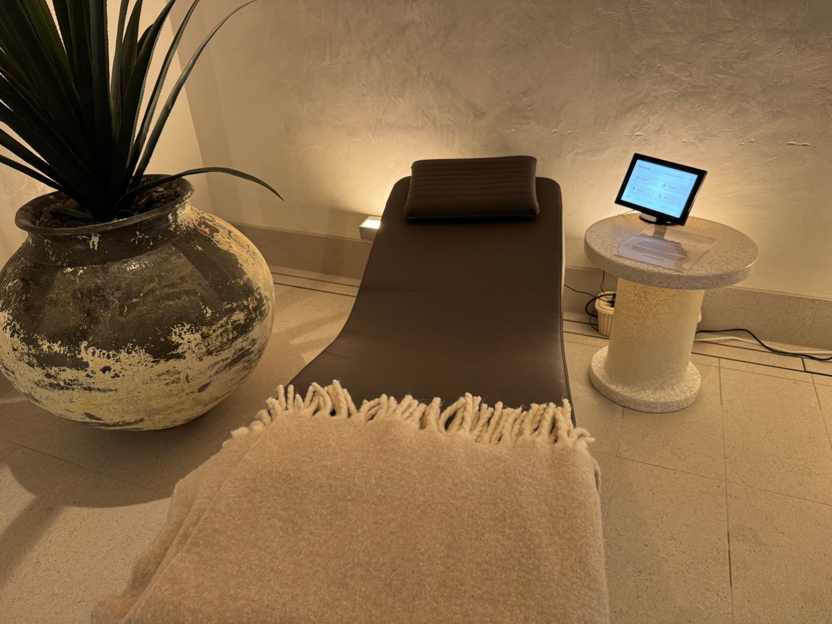 Hotel St George spa Neurosonic recliner