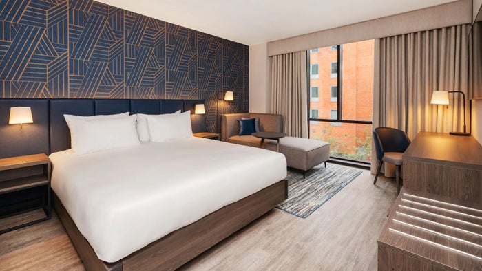 Hyatt Place Leeds guest room