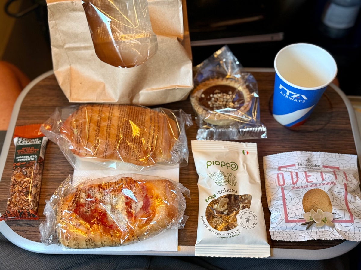 ITA Airways Airbus A350 premium economy third and final meal service