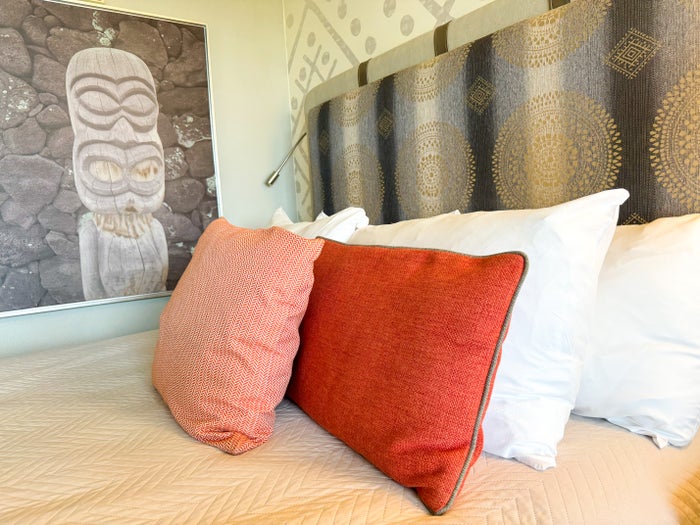 Loews Royal Pacific Hotel Universal Orlando room pillows Loews Royal Pacific Hotel Universal Orlando room pillows