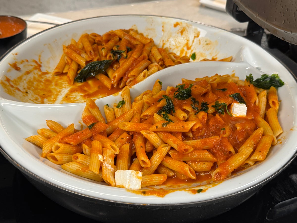 Platinum Gold Lounge North DOH pasta