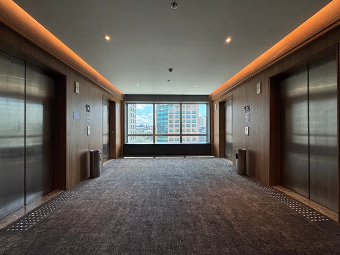 Sheraton Sao Paulo WTC Hotel elevator waiting area