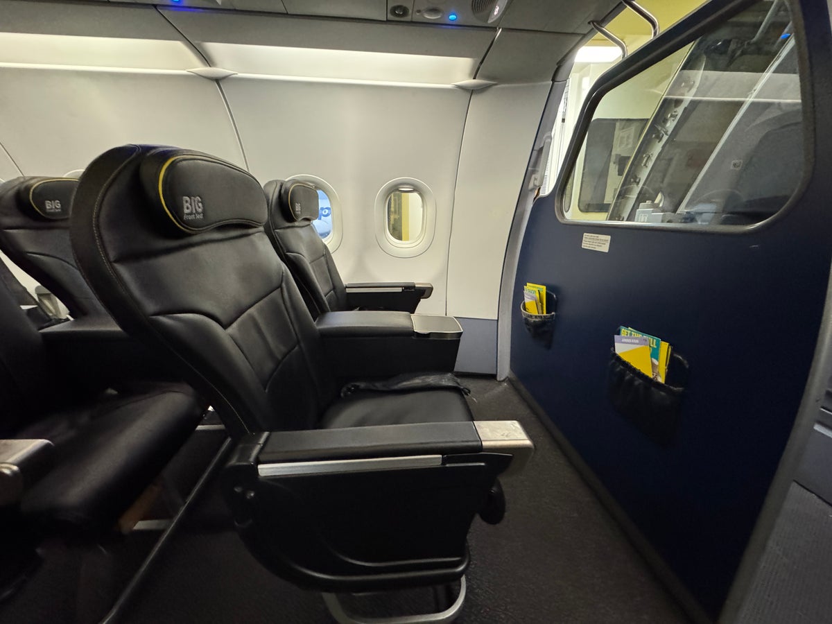 Spirit Big Front Seat Side Photo