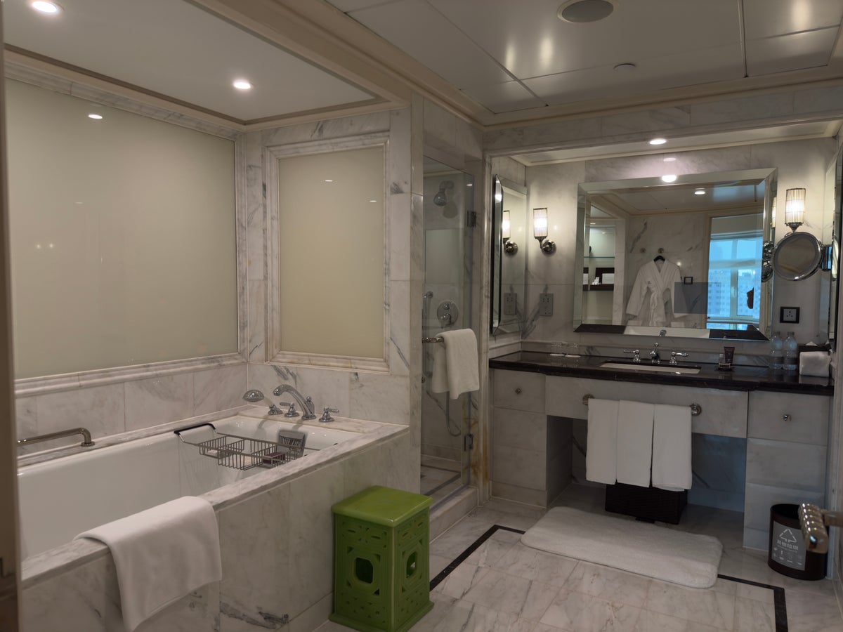 The St. Regis Beijing bathroom