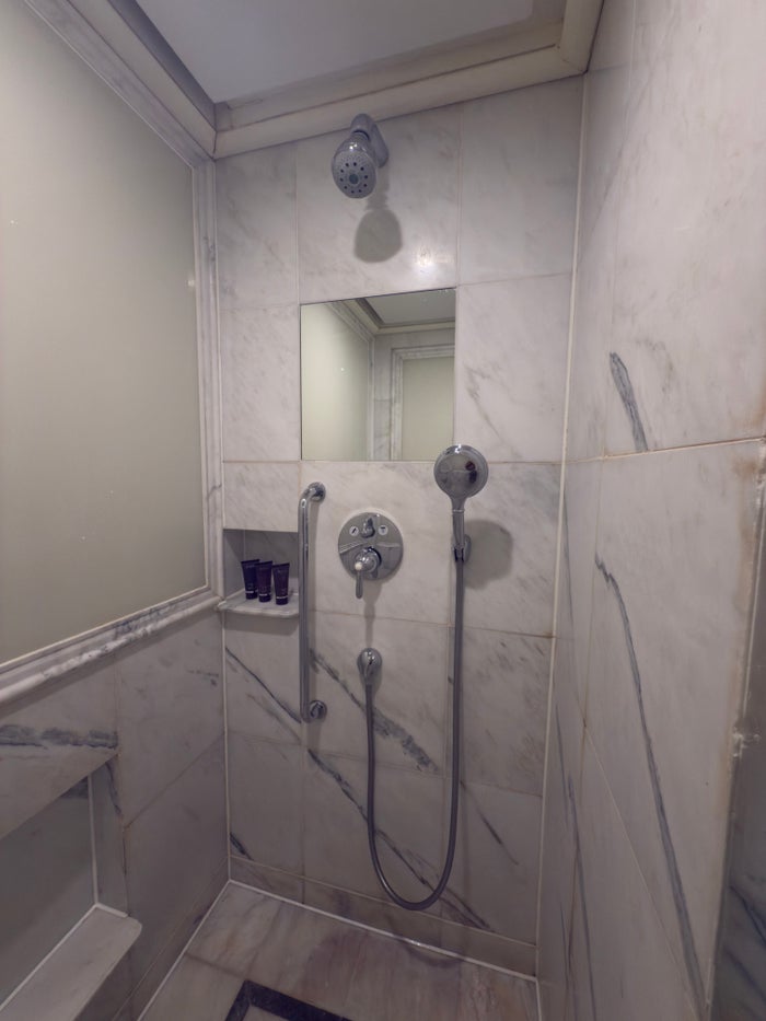 The St. Regis Beijing shower The St. Regis Beijing shower