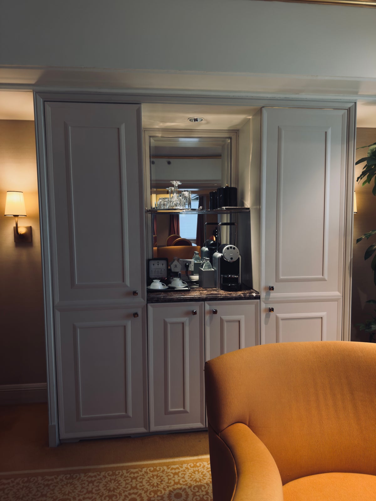 The St. Regis Beijing wardrobe closet