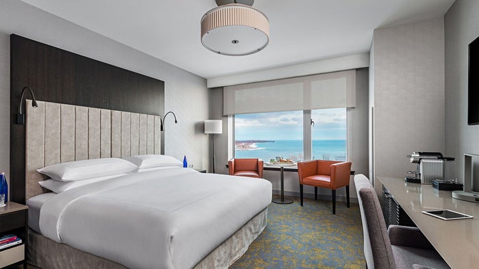 X Toronto luxury room king bed Hotel X Toronto luxury room king bed