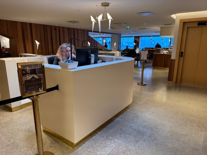 Airport Lounge by LHV TLL check in desk