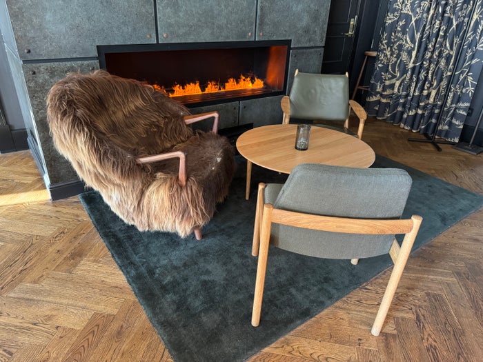 Amerikalinjen fireplace seating Amerikalinjen fireplace seating