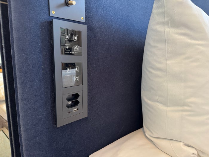 Amerikalinjen headboard controls Amerikalinjen headboard controls