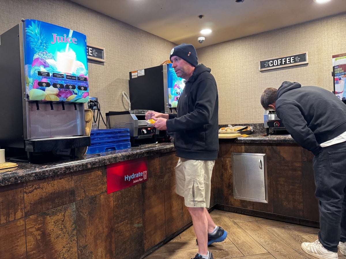 Best Western Plus Rubys Inn Cowboys Buffet drink station