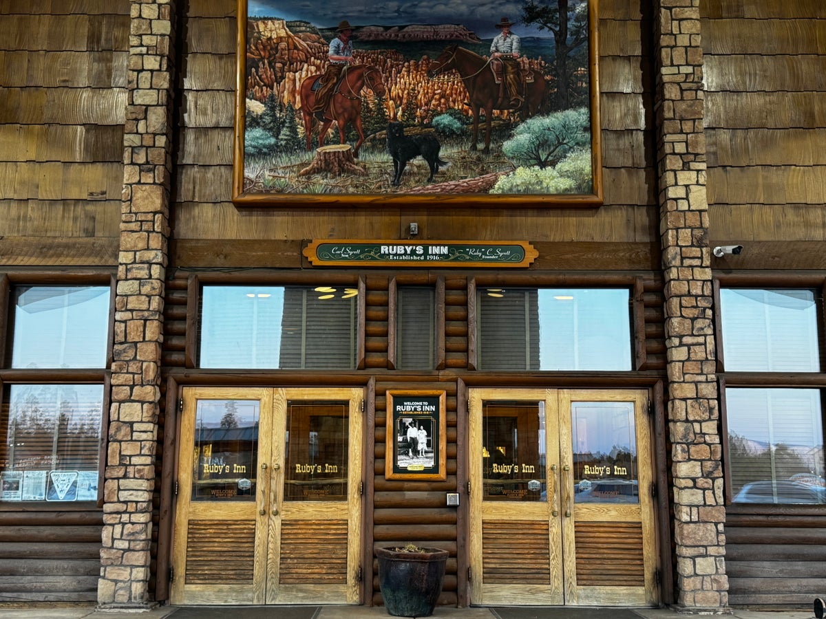 Best Western Plus Rubys Inn front door