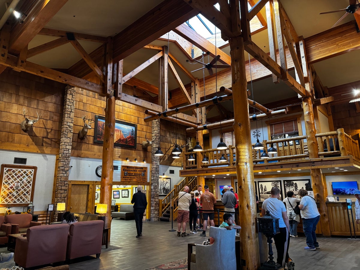 Best Western Plus Rubys Inn lobby