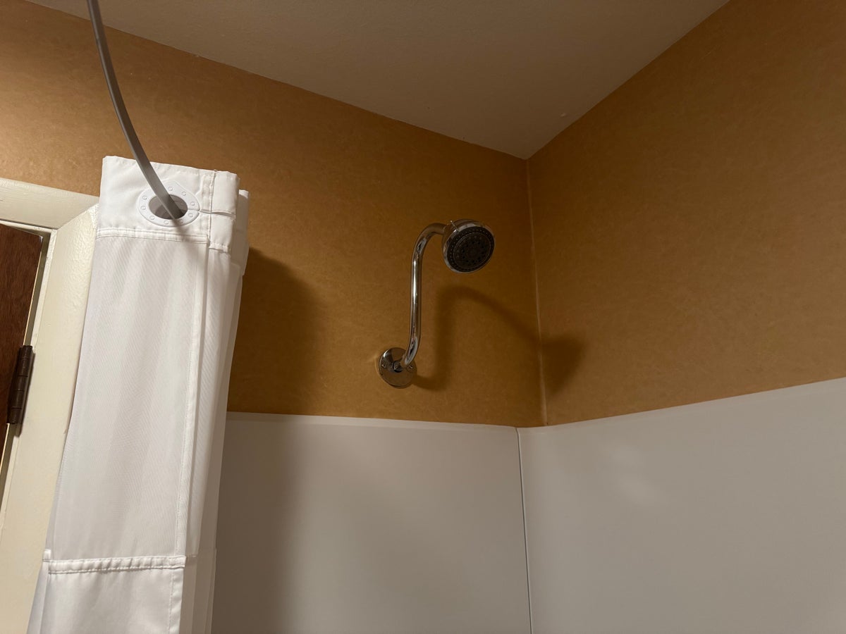 Best Western Plus Rubys Inn shower