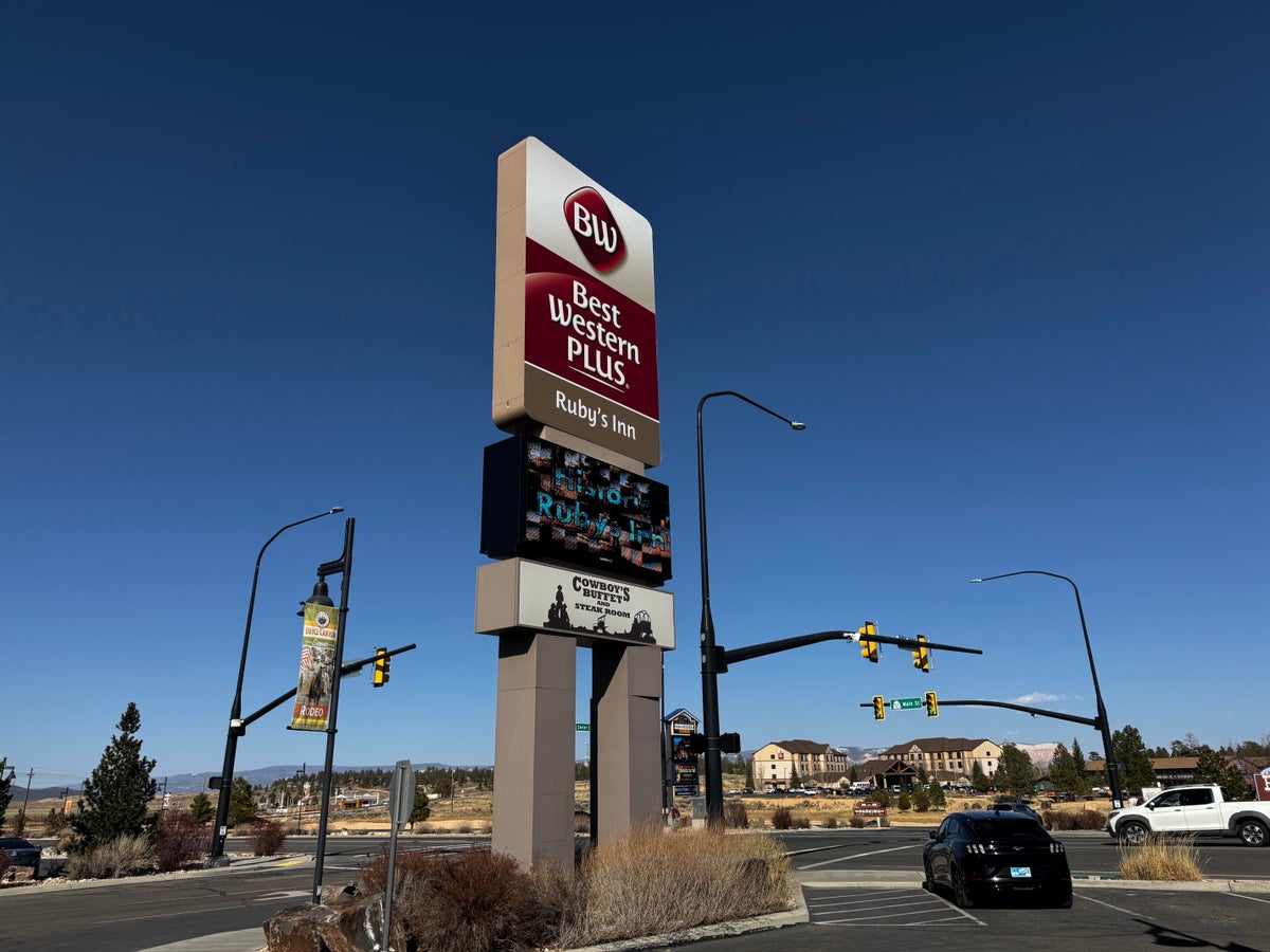 Best Western Plus Rubys Inn sign