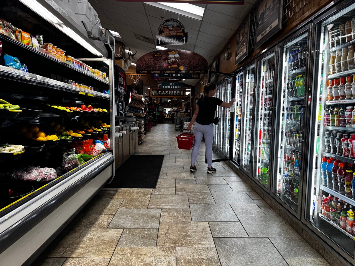 Best Western Plus Rubys Inn store food section