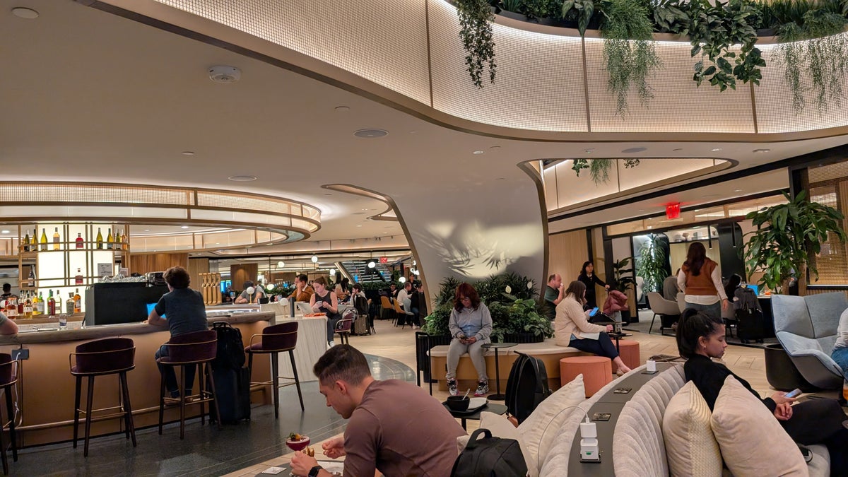Chase Sapphire Lounge by The Club at LaGuardia Airport