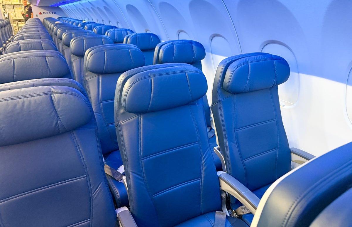 Delta A321neo economy seat