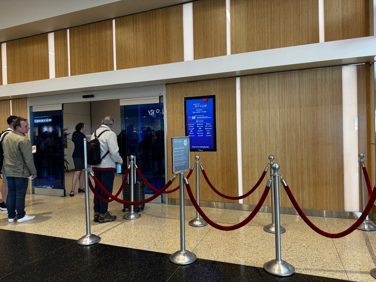 Delta Sky Club SLC Concourse A entrance