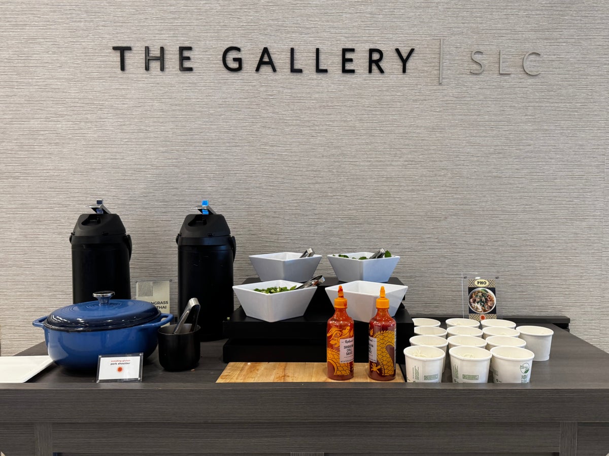 Delta Sky Club SLC Concourse A pho cart