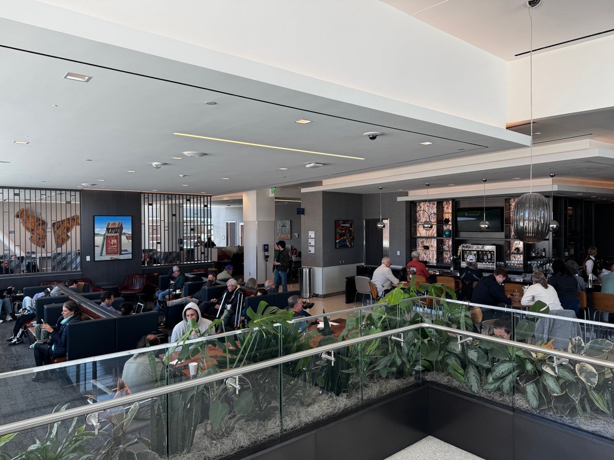 Delta Sky Club SLC Concourse A rear seating area