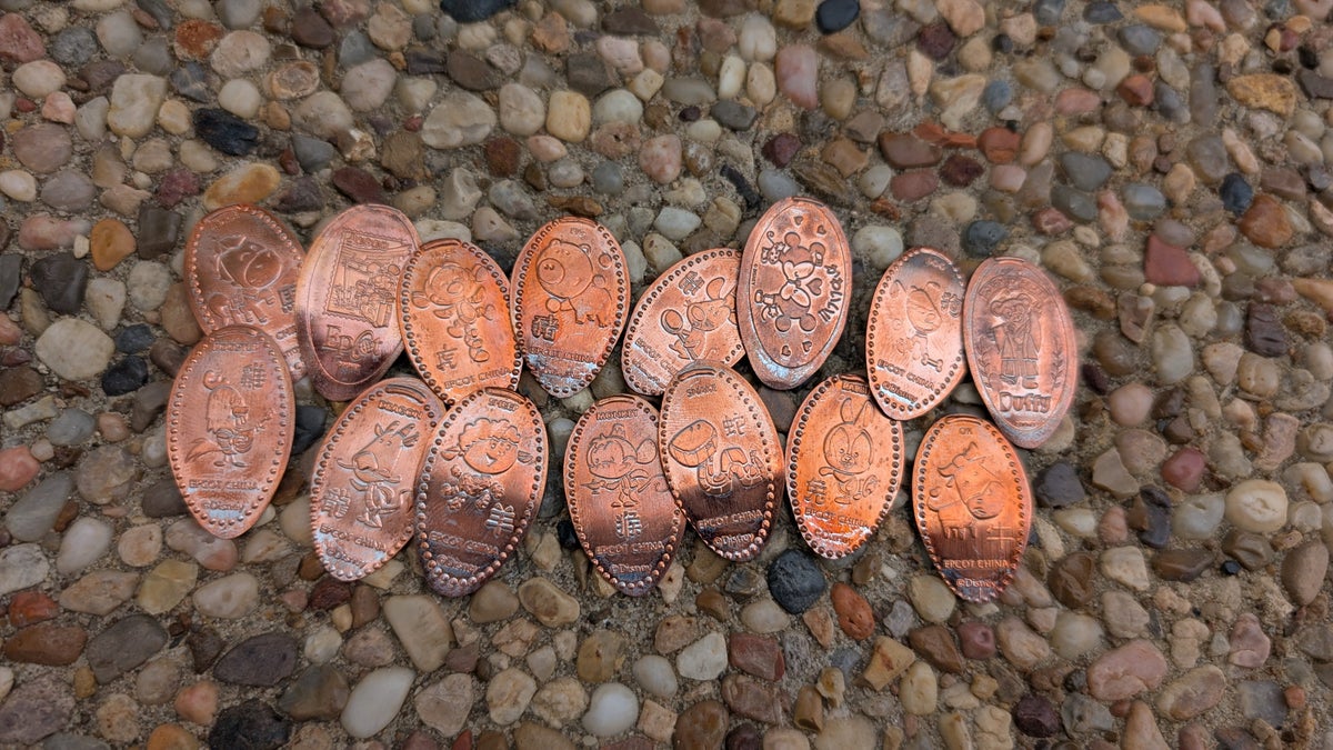 Disney World collectible pennies 