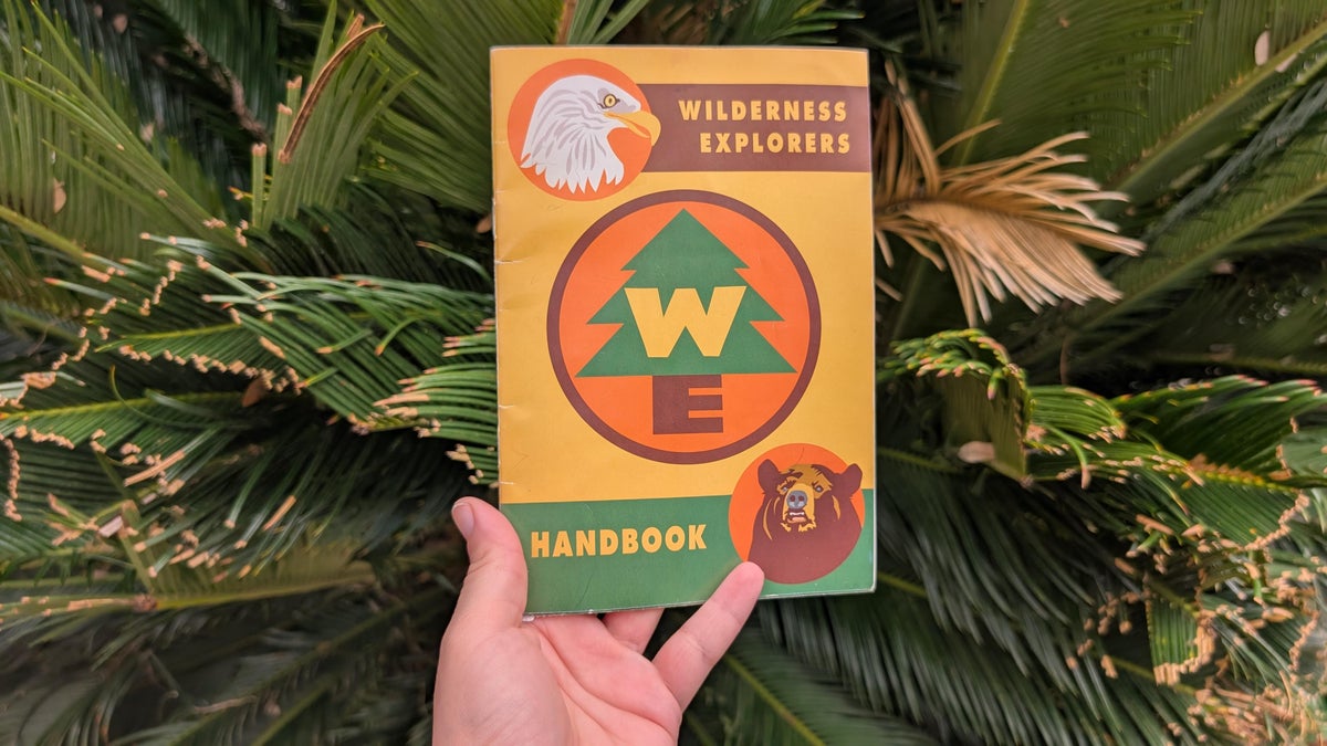 Disneys Animal Kingdom Wilderness Explorers booklet