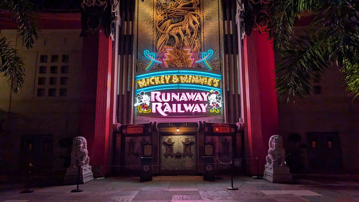 Disneys Hollywood Studios Mickey and Minnies Runaway Railway