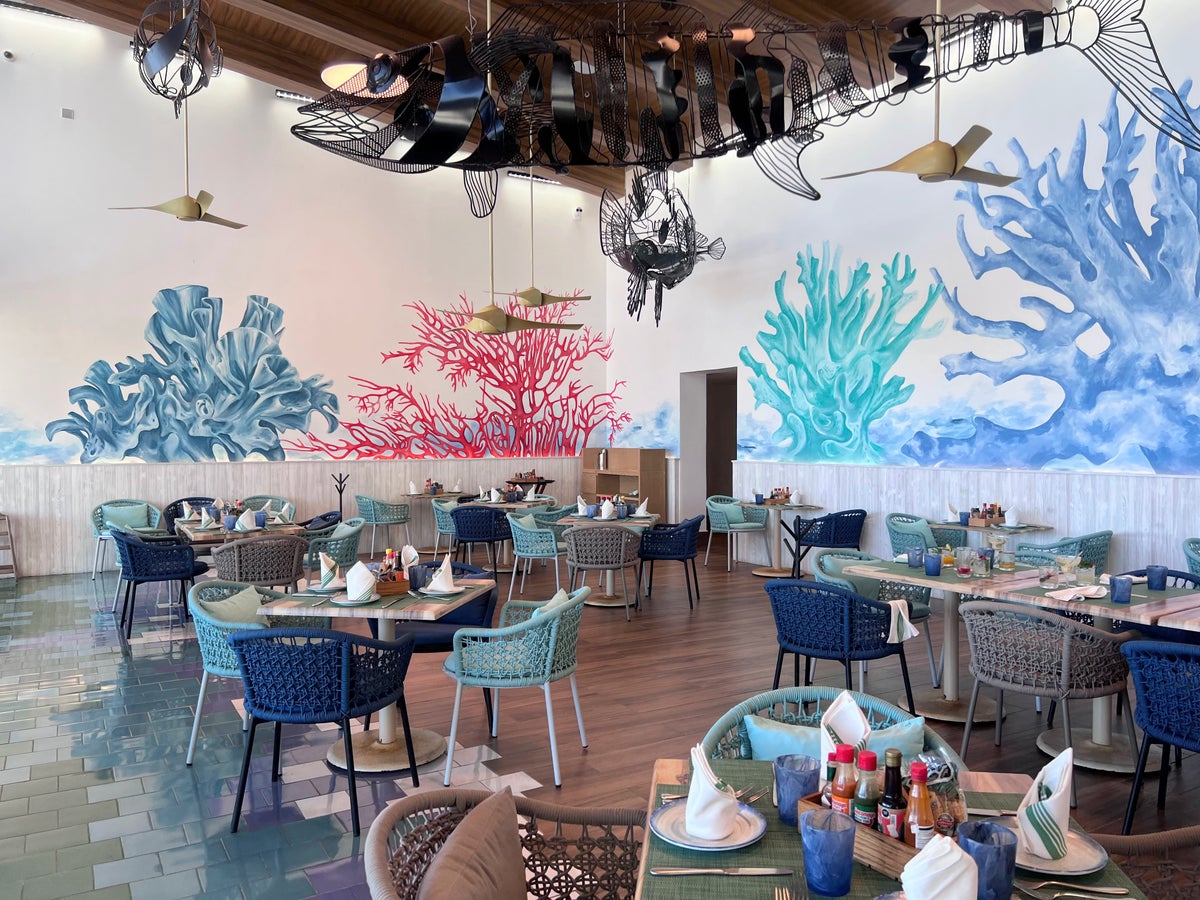 Dreams Mazatlan Oceana restaurant