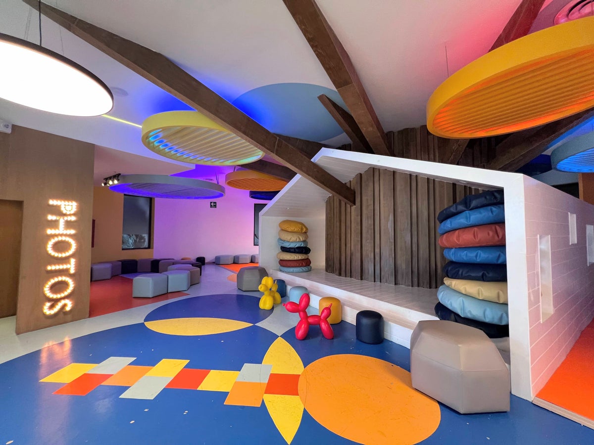 Dreams Mazatlan kids club