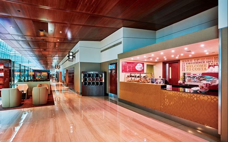 Emirates Business Class Lounge Dubai Airport