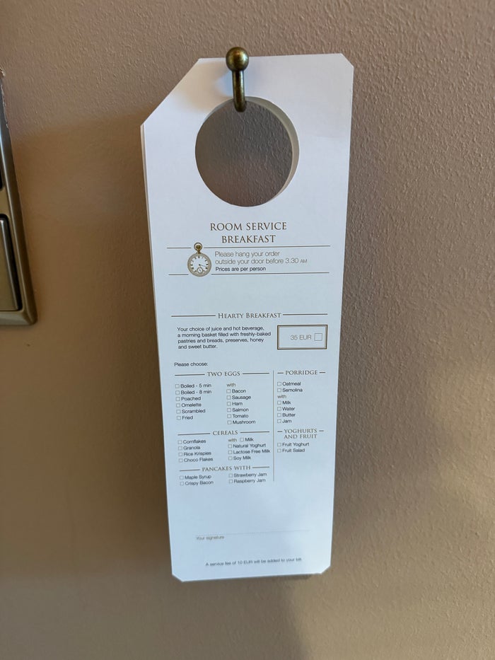 Hotel Telegraaf room service