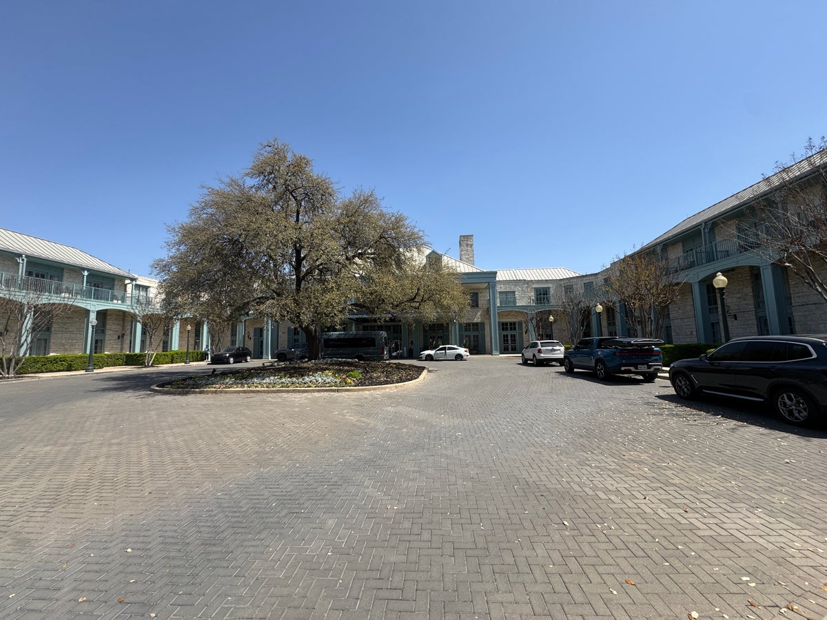 Hyatt Regency Hill Country Exterior Front