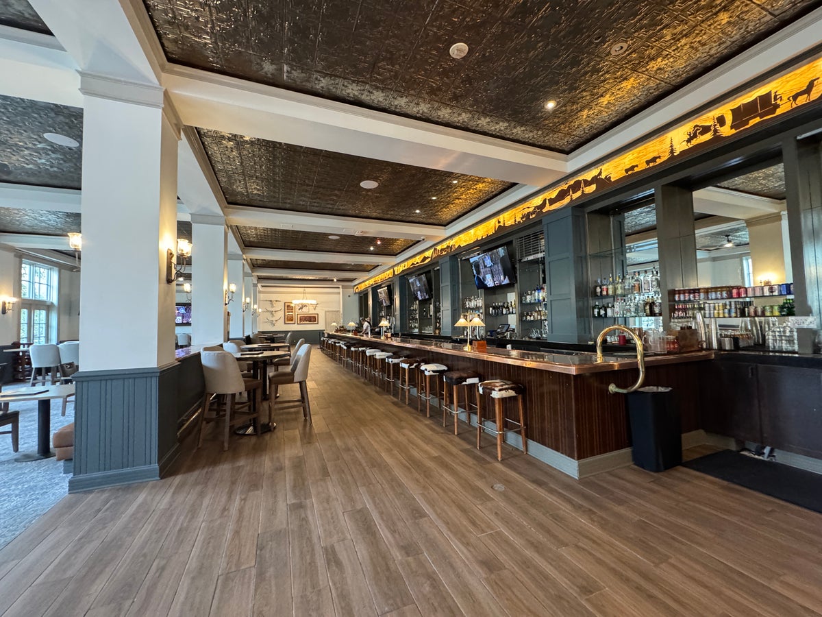 Hyatt Regency Hill Country Long Bar 