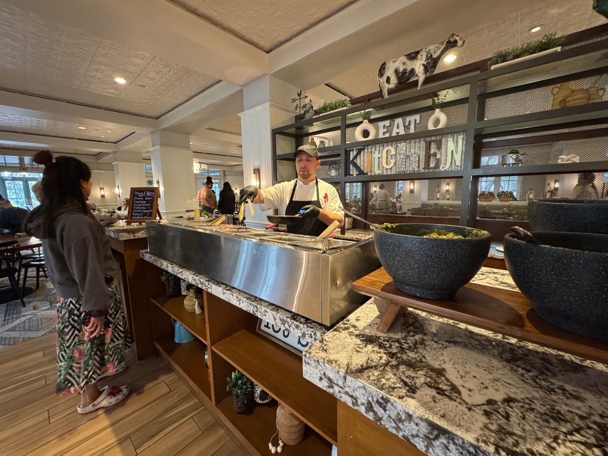 Hyatt Regency Hill Country Springhouse Cafe Omelet station 