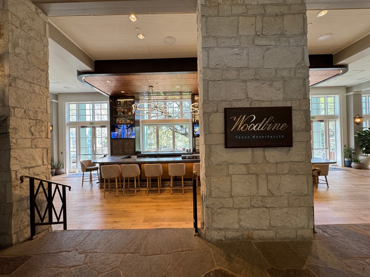 Hyatt Regency Hill Country Woodbine Bar