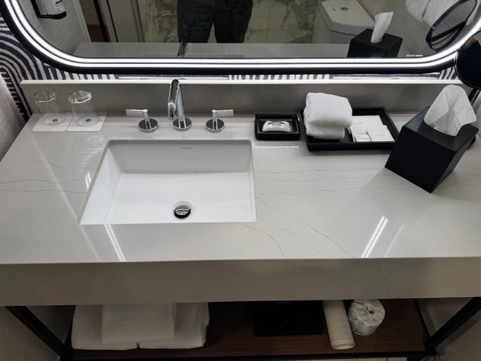 Hyatt Regency Irvine bathroom sink
